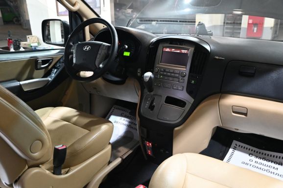Hyundai Grand Starex, 2.5 л, АТ, 2008 фото 7