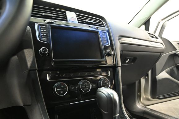 Volkswagen Golf, 1.4 л, Робот, 2014 фото 2