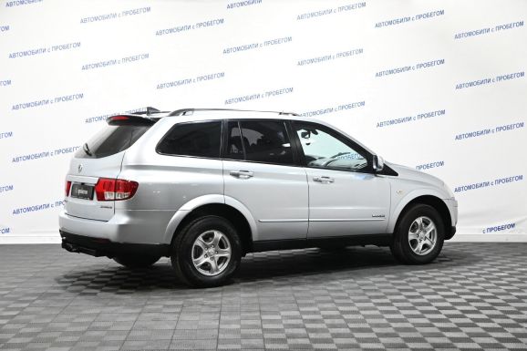 SsangYong Kyron, 2.0 л, АТ, 2009 фото 4