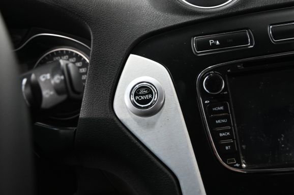 Ford Mondeo, 2.0 л, Робот, 2011 фото 12