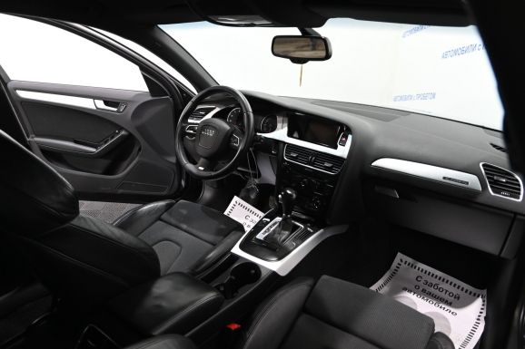 Audi A4, 2.0 л, Робот, 2011 фото 7