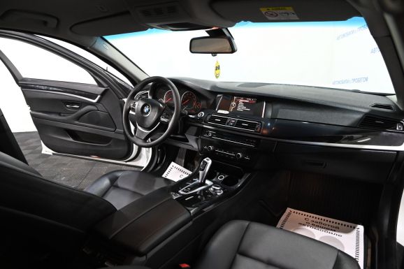 BMW 5 серии, 2.0 л, АТ, 2014 фото 7
