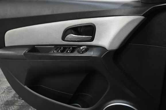 Chevrolet Cruze, 1.8 л, АТ, 2013 фото 9