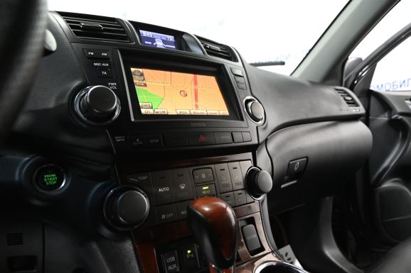 Toyota Highlander, 3.5 л, АТ, 2011 фото 2