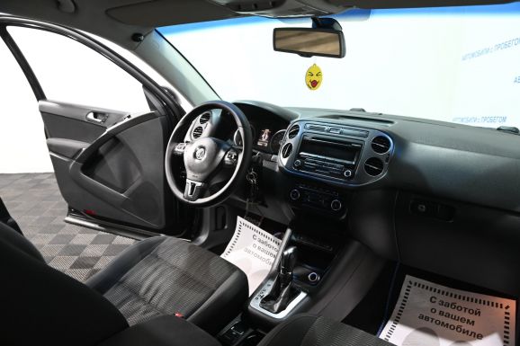 Volkswagen Tiguan, 2.0 л, АТ, 2012 фото 7