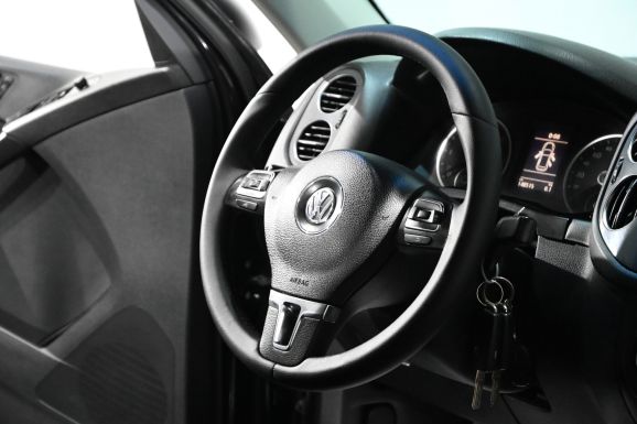 Volkswagen Tiguan, 2.0 л, АТ, 2012 фото 10