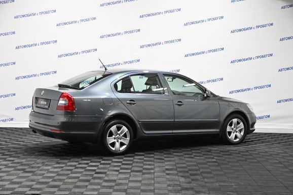 Skoda Octavia, 1.8 л, АТ, 2011 фото 4