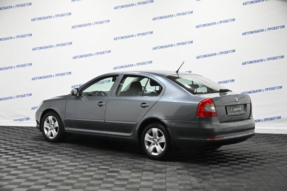 Skoda Octavia, 1.8 л, АТ, 2011 фото 6
