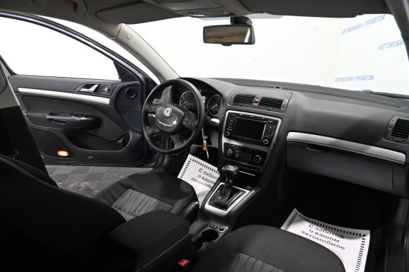 Skoda Octavia, 1.8 л, АТ, 2011 фото 7