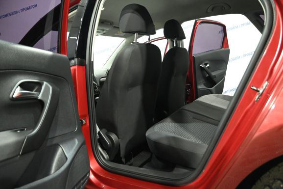 Volkswagen Polo, 1.6 л, АТ, 2012 фото 8