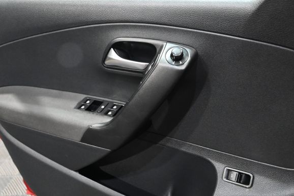 Volkswagen Polo, 1.6 л, АТ, 2012 фото 10