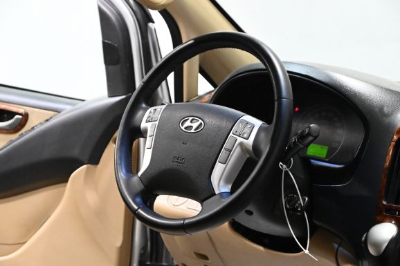 Hyundai Grand Starex, 2.5 л, АТ, 2009 фото 15