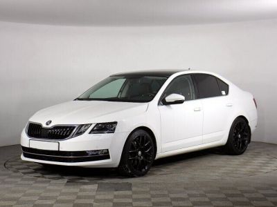 Skoda Octavia, 1.8 л, РКПП, 2019 фото 3