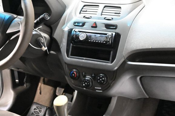 Chevrolet Cobalt, 1.5 л, МТ, 2013 фото 10