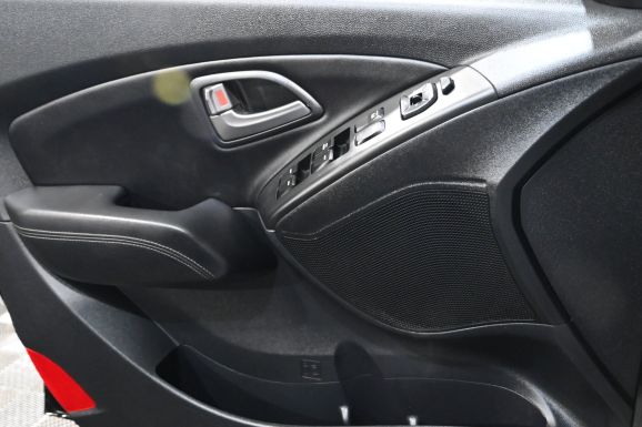 Hyundai ix35, 2.0 л, МТ, 2014 фото 2