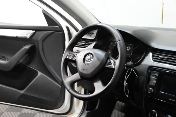 Skoda Octavia, 1.4 л, Робот, 2013 фото 9