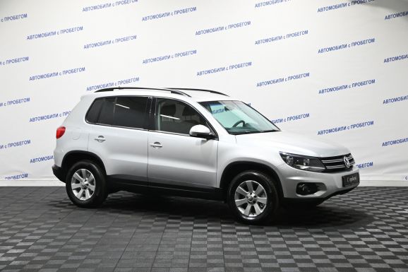 Volkswagen Tiguan, 2.0 л, АТ, 2012 фото 5