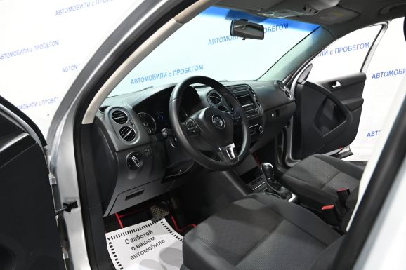 Volkswagen Tiguan, 2.0 л, АТ, 2012 фото 7