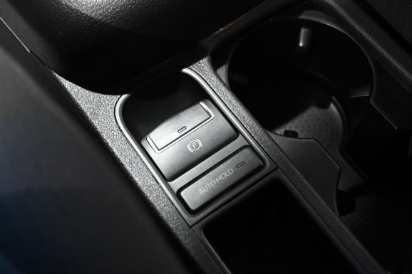 Volkswagen Tiguan, 2.0 л, АТ, 2012 фото 13