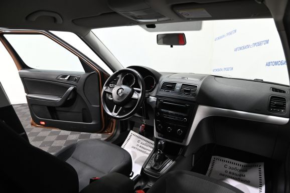 Skoda Yeti, 1.4 л, Робот, 2014 фото 8
