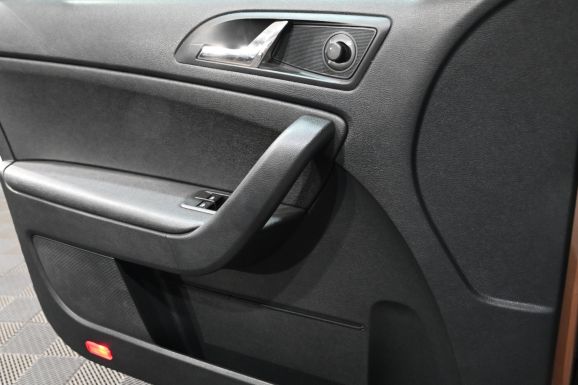 Skoda Yeti, 1.4 л, Робот, 2014 фото 2