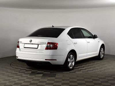 Skoda Octavia, 1.4 л, РКПП, 2020 фото 4