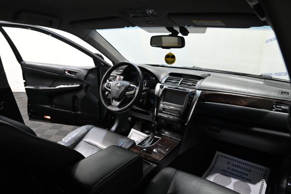 Toyota Camry, 2.5 л, АТ, 2017 фото 7