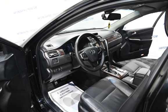 Toyota Camry, 2.5 л, АТ, 2017 фото 10