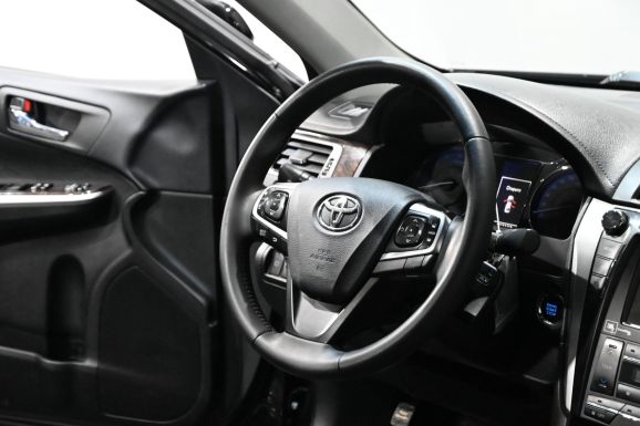 Toyota Camry, 2.5 л, АТ, 2017 фото 11