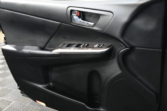 Toyota Camry, 2.5 л, АТ, 2017 фото 1