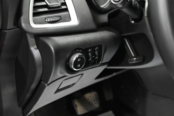 Opel Astra, 1.4 л, АТ, 2013 фото 2