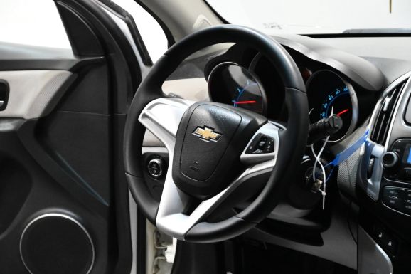 Chevrolet Cruze, 1.8 л, МТ, 2013 фото 9