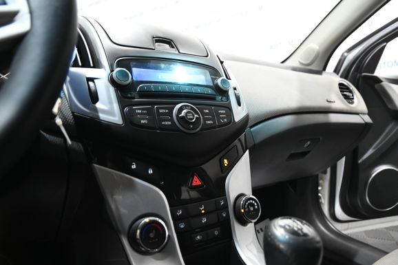 Chevrolet Cruze, 1.8 л, МТ, 2013 фото 11