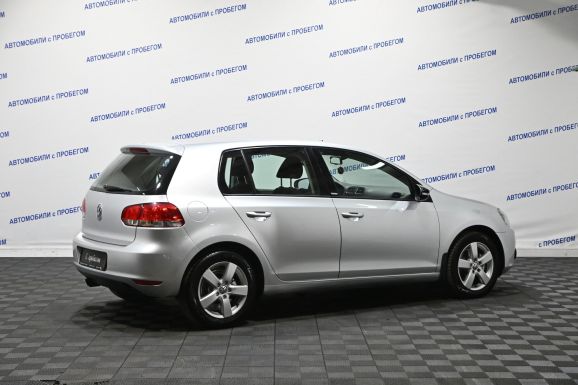 Volkswagen Golf, 1.4 л, Робот, 2011 фото 4