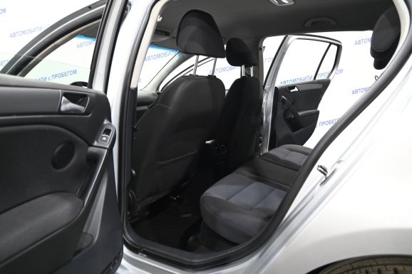 Volkswagen Golf, 1.4 л, Робот, 2011 фото 1