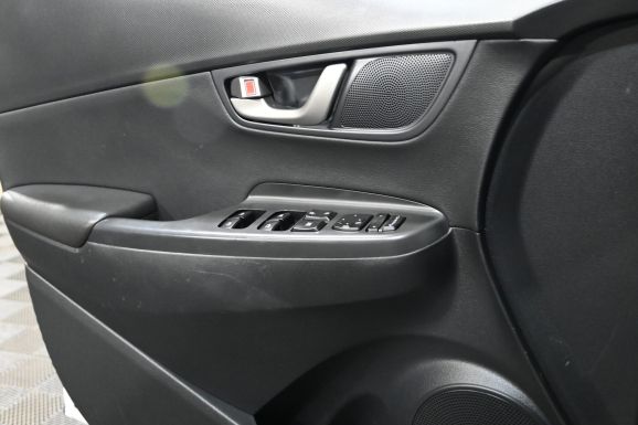 Hyundai Kona, 1.6 л, Робот, 2019 фото 2