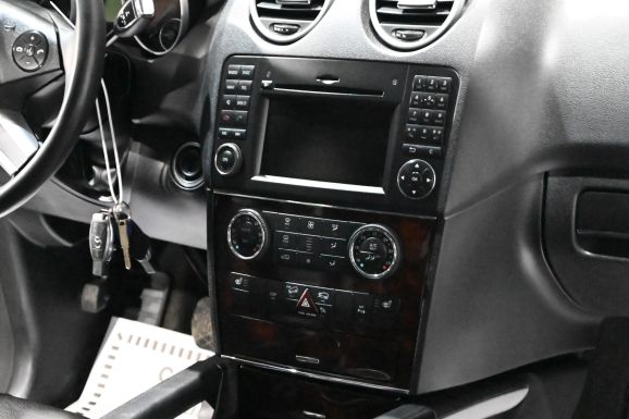 Mercedes-Benz M-Класс, 3.5 л, АТ, 2010 фото 2