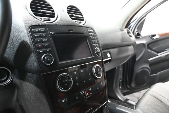 Mercedes-Benz M-Класс, 3.5 л, АТ, 2010 фото 1