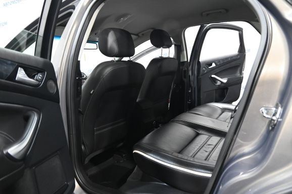 Ford Mondeo, 2.0 л, Робот, 2012 фото 8