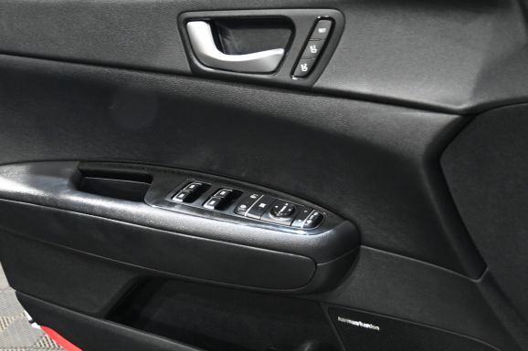 Kia Optima, 2.4 л, АТ, 2017 фото 11