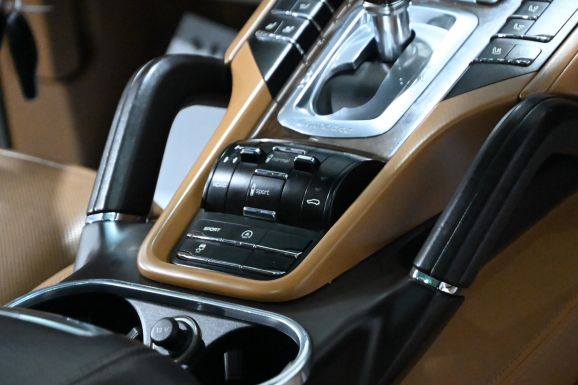 Porsche Cayenne, 3.6 л, АТ, 2013 фото 14