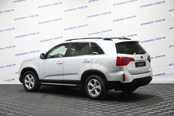 Kia Sorento, 2.2 л, АТ, 2013 фото 6