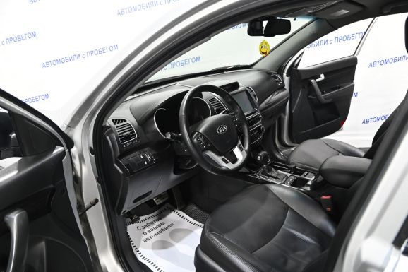 Kia Sorento, 2.2 л, АТ, 2013 фото 7