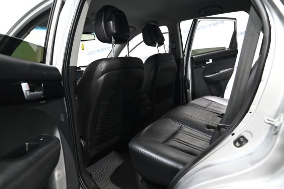 Kia Sorento, 2.2 л, АТ, 2013 фото 8