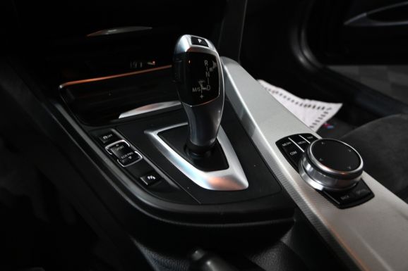 BMW 3 серии, 2.0 л, АТ, 2015 фото 13