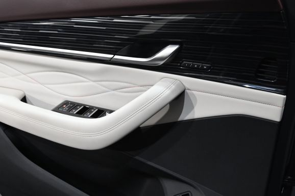 Geely Monjaro, 2.0 л, АТ, 2023 фото 2