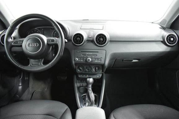 Audi A1, 1.4 л, Робот, 2015 фото 2