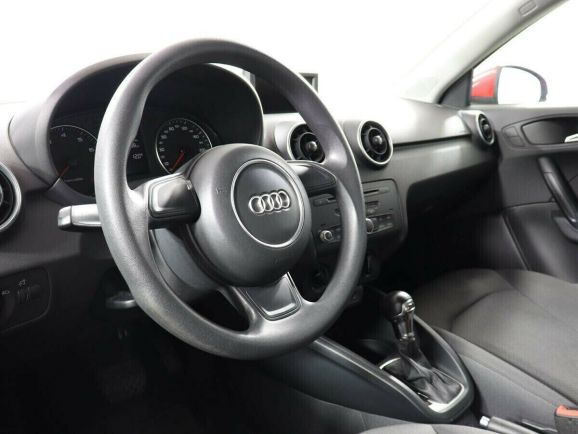 Audi A1, 1.4 л, Робот, 2014 фото 7