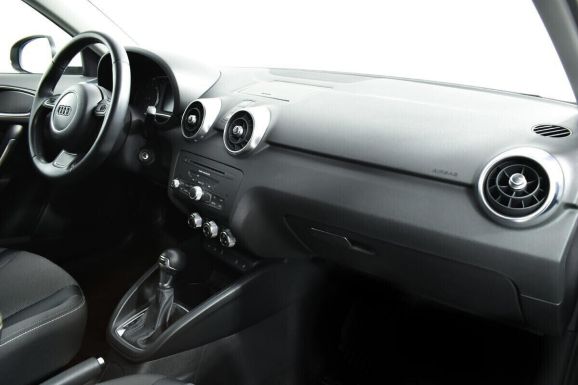 Audi A1, 1.4 л, Робот, 2015 фото 7