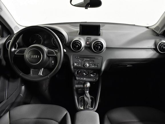 Audi A1, 1.4 л, Робот, 2013 фото 7